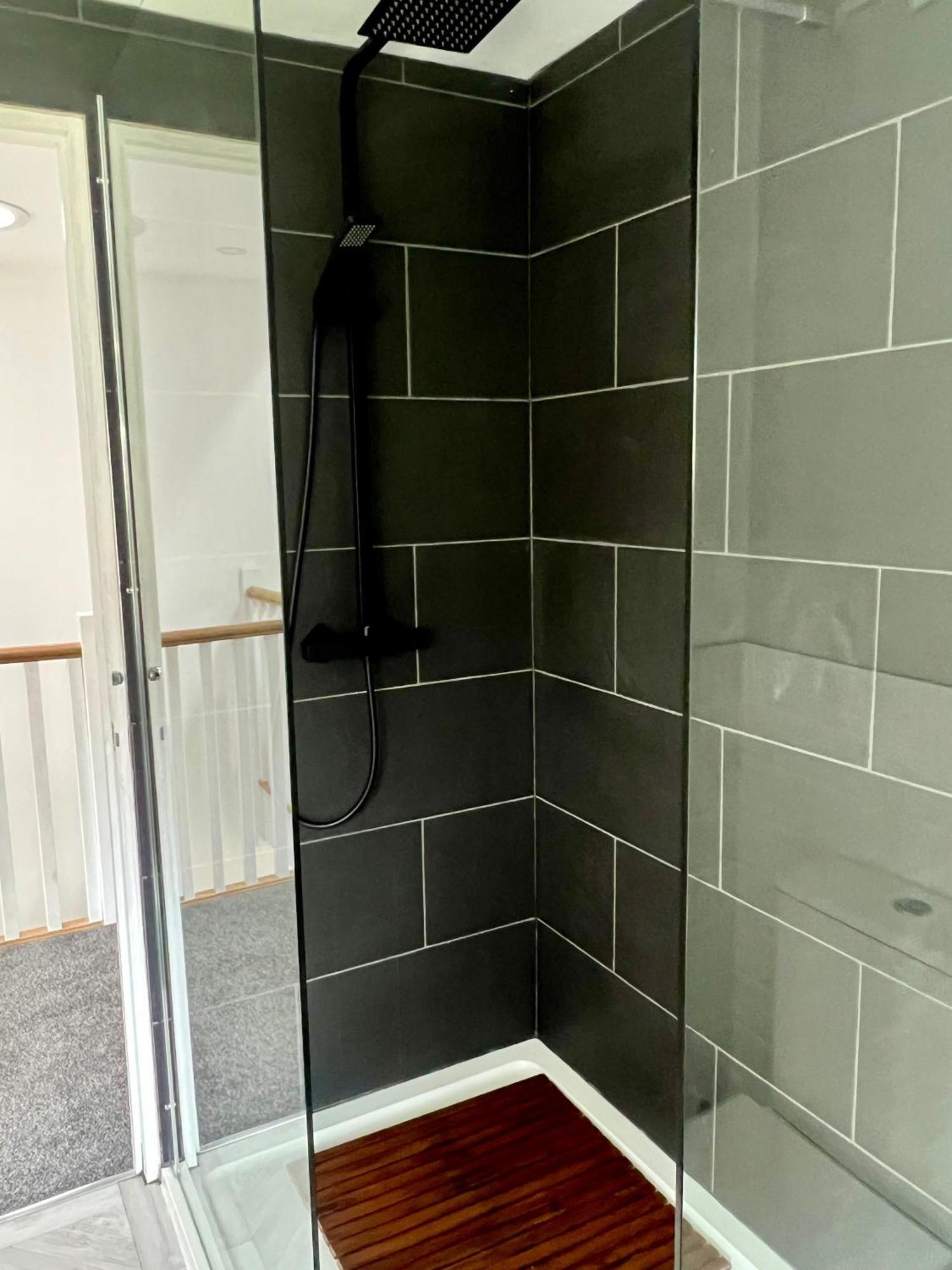 Vila Lewys Tai Bach Aberaman Exteriér fotografie