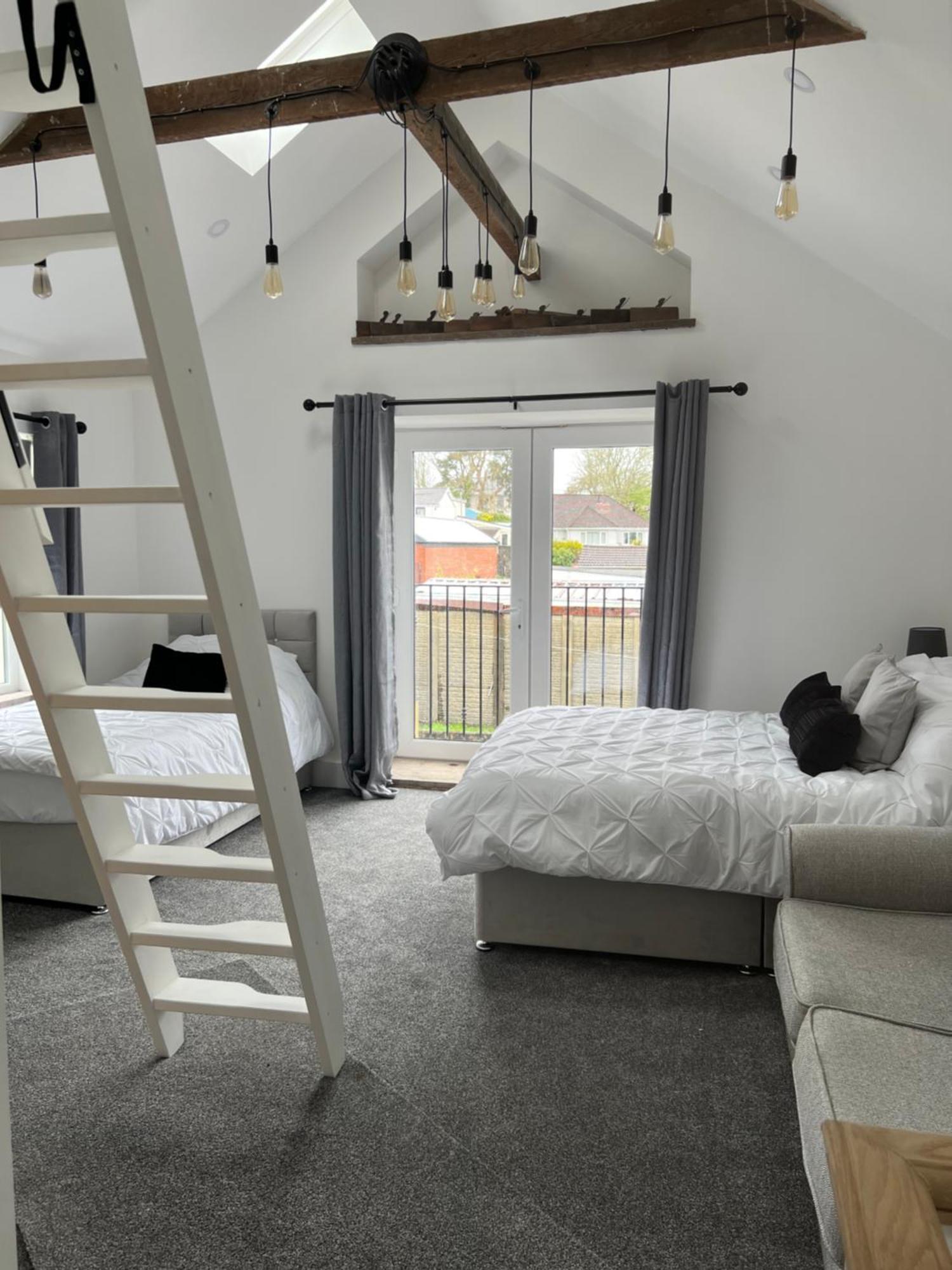 Vila Lewys Tai Bach Aberaman Exteriér fotografie